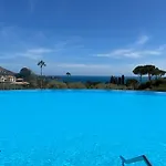 Village Cap-esterel - Agay - Saint-raphael * Saint-Raphael (Var)