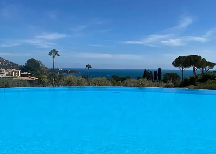 Village Cap-esterel - Agay - Saint-raphael * Saint-Raphael (Var)